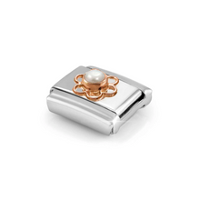 Load image into Gallery viewer, COMPOSABLE CLASSIC LINK 430503/02 FLOWER WITH PEARL IN 9K ROSE GOLD