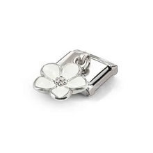 Load image into Gallery viewer, COMPOSABLE CLASSIC LINK 331805/22 WHITE FLOWER PENDANT CHARM IN SILVER