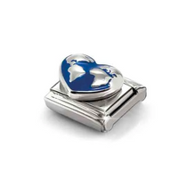 Load image into Gallery viewer, COMPOSABLE CLASSIC LINK 330204/45 WORLD MAP ON HEART IN SILVER & ENAMEL