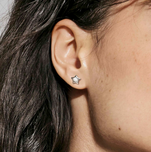PETIT SPARKLE STUDS 242304/009 GOLD STAR WITH CZ