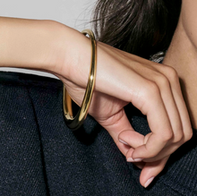Load image into Gallery viewer, ECCLETTICA BRACELET 134305/012 GOLD BANGLE
