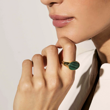 Load image into Gallery viewer, SIREN DREAM RING 243303/045 GOLD &amp; OVAL GREEN MALACHITE
